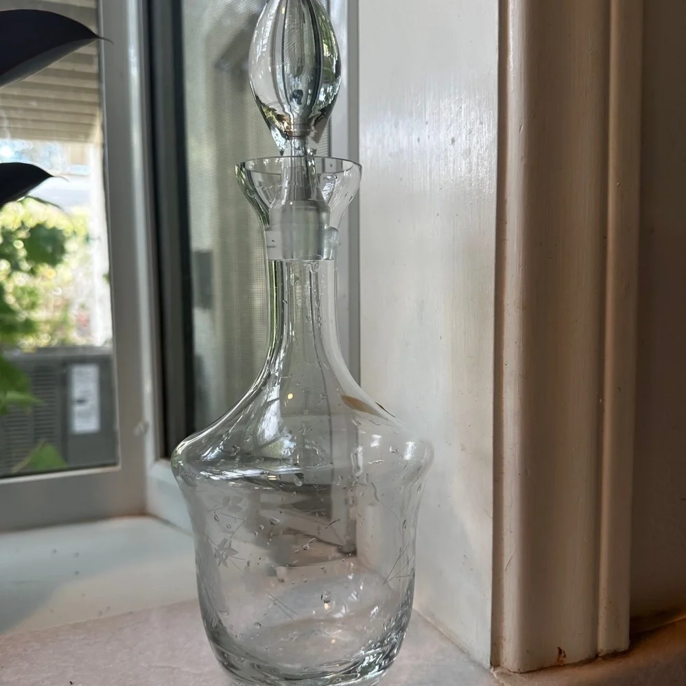 Vintage toscany Romania hand blown and etched decanter. Butterfly design
